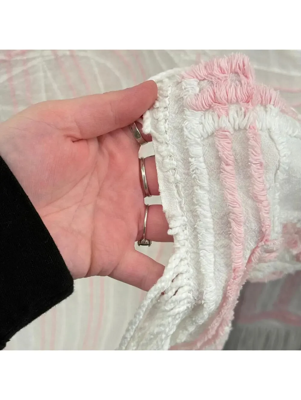 Vintage Pale Pink & White Queen Wedding Ring Coverlet Bedspread